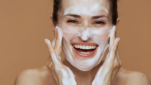 The Best Cleansing Tips For Removing Heavy Makeup